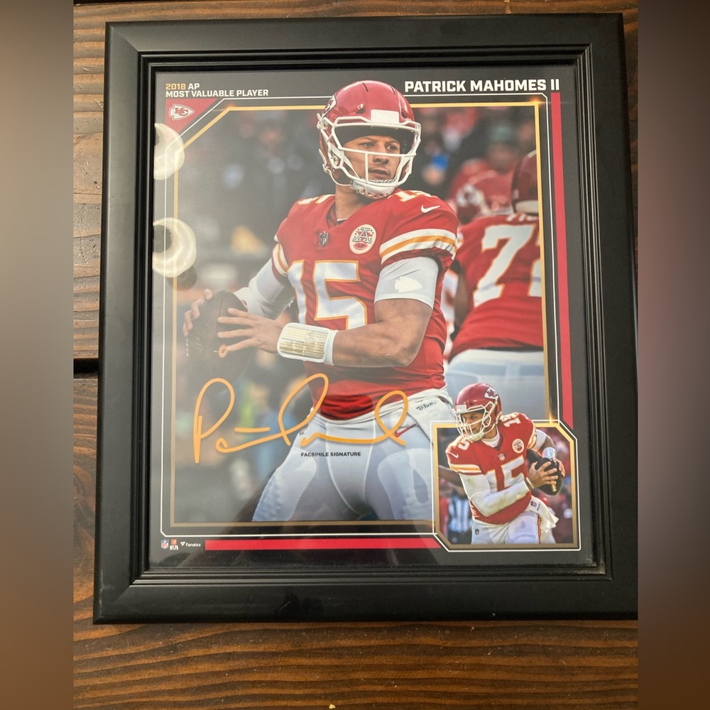 NFL  Patrick Mahomes Framed Print 17X15